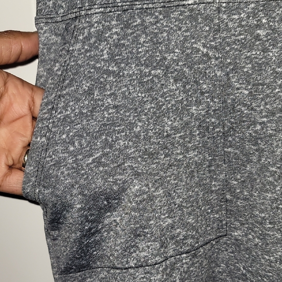 PINK Victoria's Secret Charcoal Leggings Sz:XL NWT - Picture 3 of 6